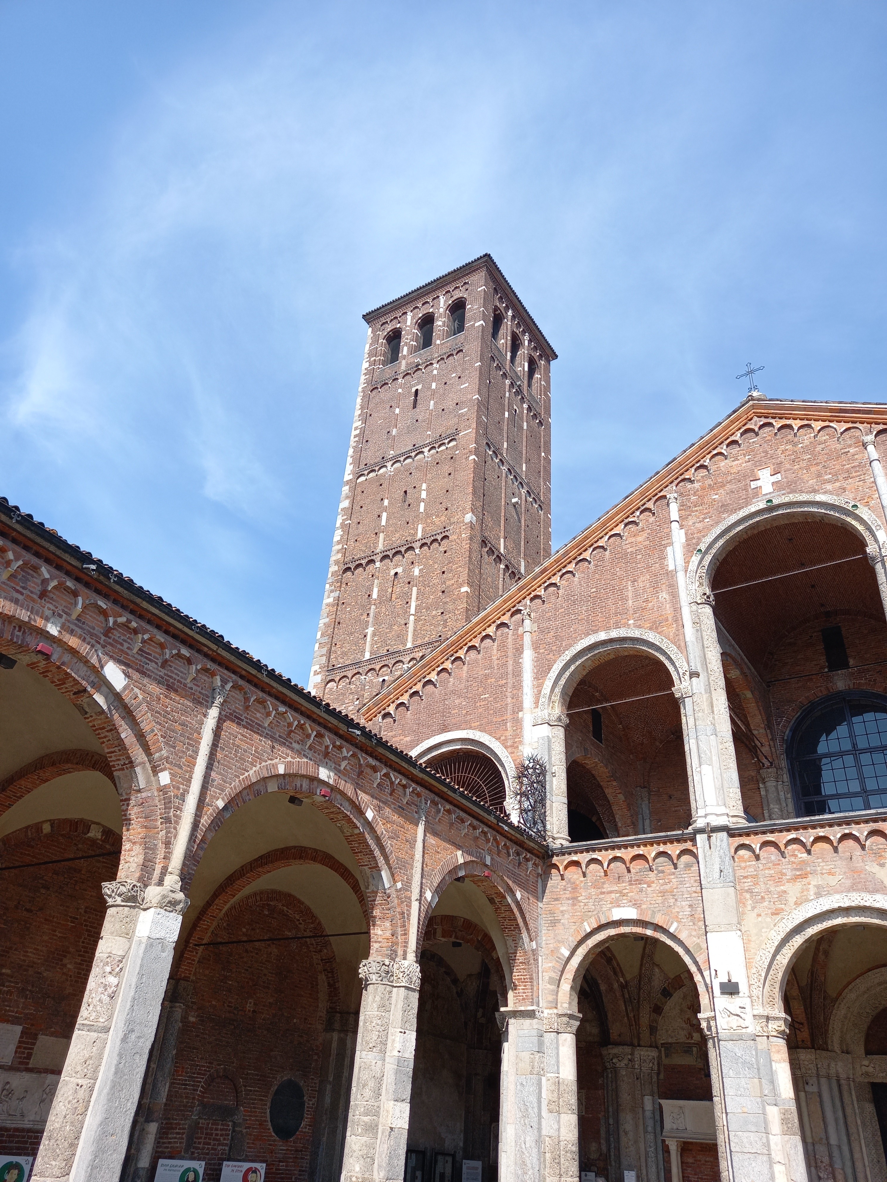 La basilica di Sant'Ambrogio a Milano