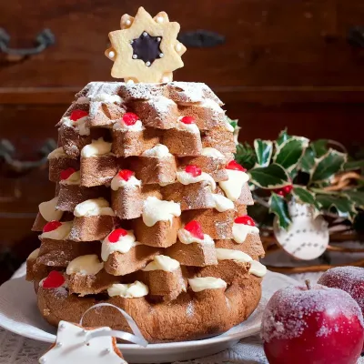 Xxl albero di pandoro con crema di mascarpone e cioccolato 43506f09e3